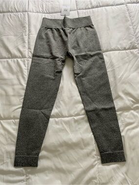 New the Upside Leggings size M